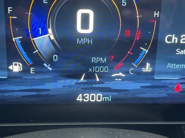 used 2025 Chevrolet Equinox car, priced at $26,995