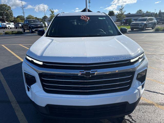 new 2026 Chevrolet Traverse car, priced at $46,035