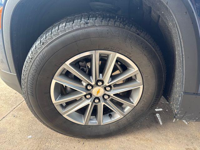 used 2023 Chevrolet Traverse car, priced at $29,995