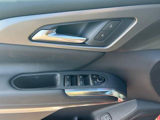 new 2026 Chevrolet Traverse car, priced at $42,110