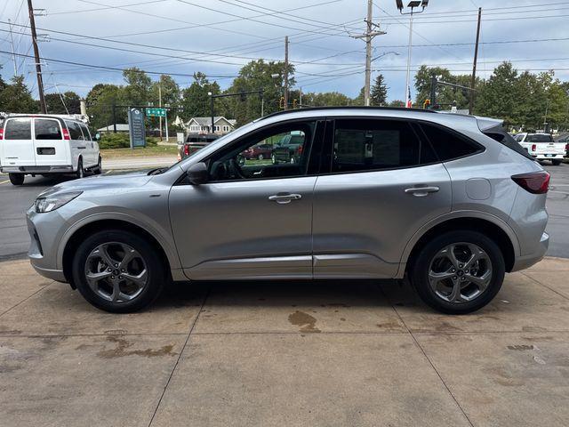 used 2023 Ford Escape car, priced at $24,749