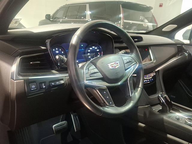 used 2023 Cadillac XT5 car, priced at $39,777