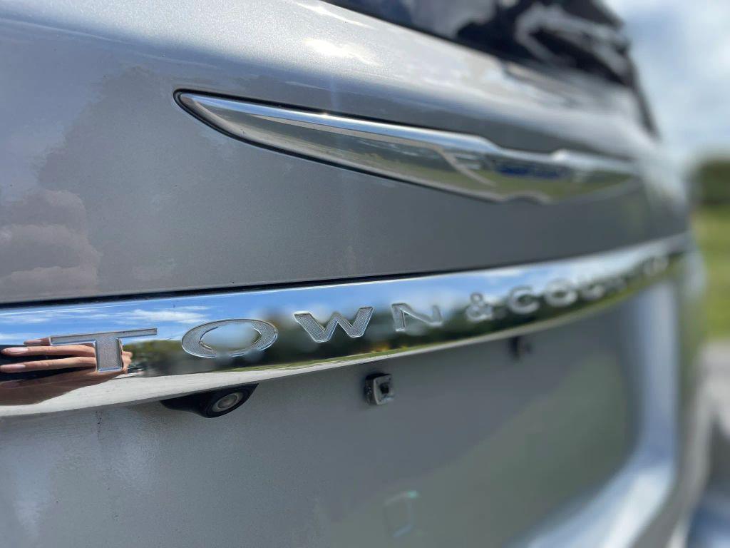 used 2014 Chrysler Town & Country car, priced at $6,999