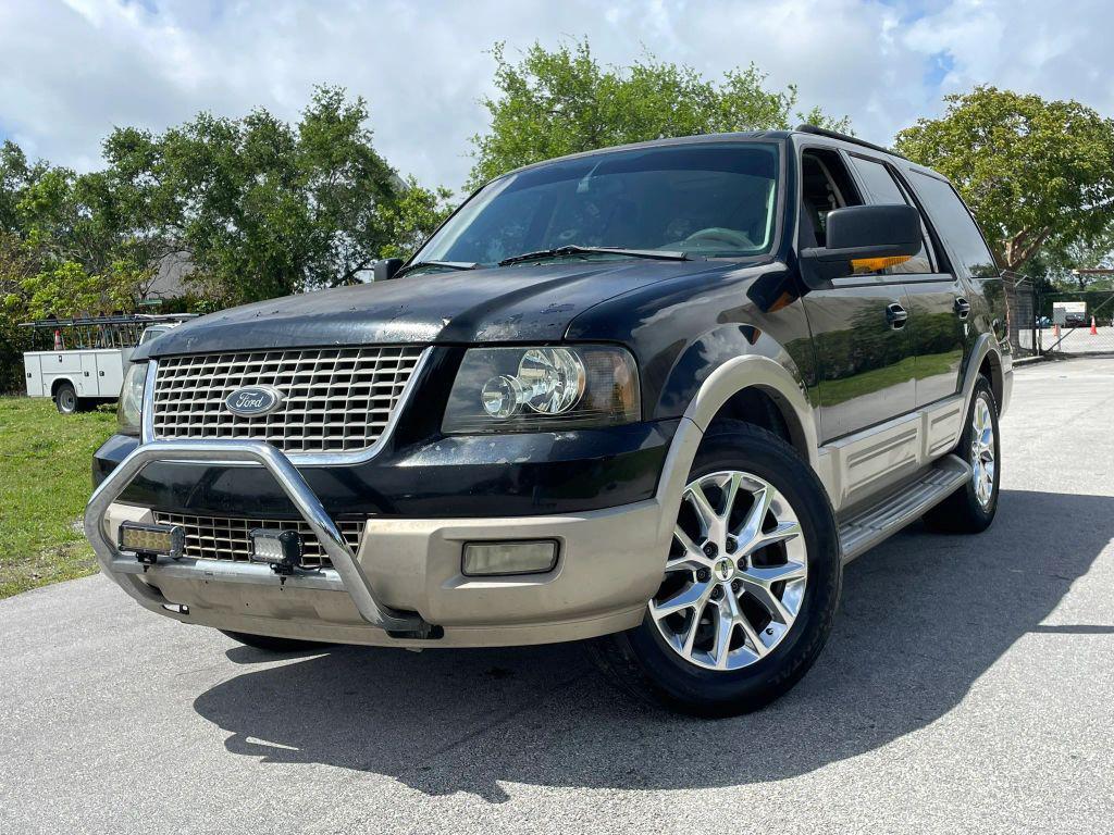 used 2005 Ford Expedition car, priced at $4,199