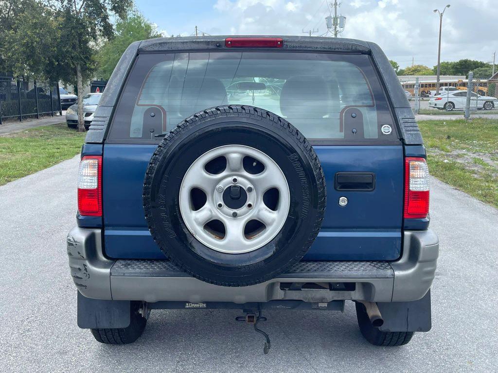 used 2002 Isuzu Rodeo Sport car, priced at $1,899