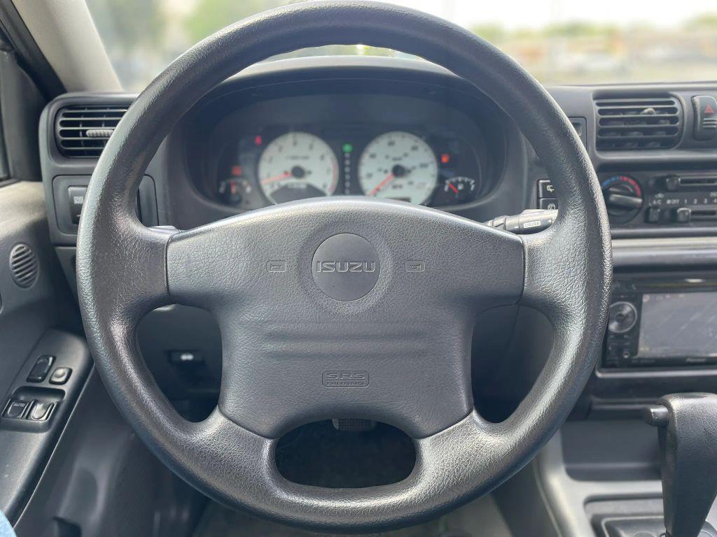 used 2002 Isuzu Rodeo Sport car, priced at $1,899