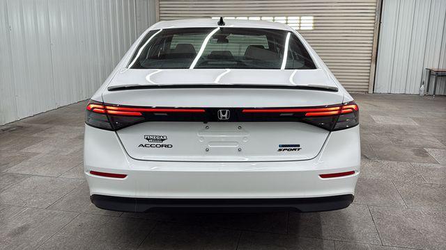 new 2026 Honda Accord Hybrid car, priced at $35,091