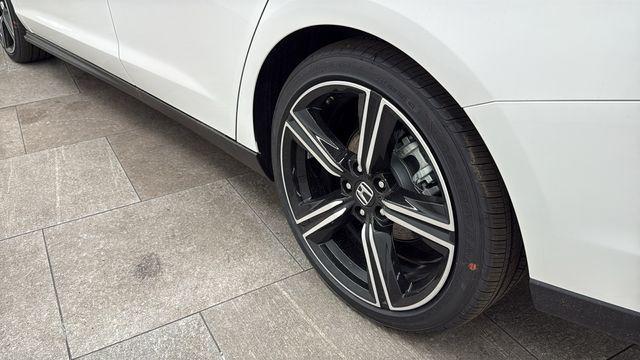 new 2026 Honda Accord Hybrid car, priced at $35,091