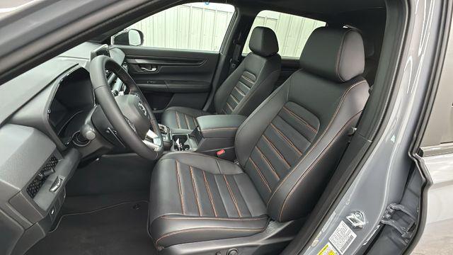 new 2026 Honda CR-V Hybrid car, priced at $40,224