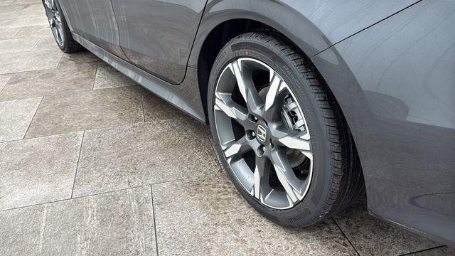 new 2026 Honda Civic Hybrid car, priced at $33,254