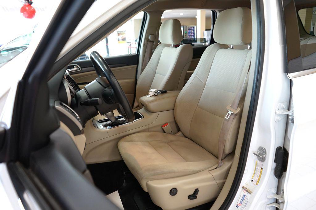 used 2018 Jeep Grand Cherokee car, priced at $15,255