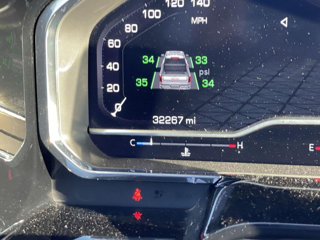 used 2023 GMC Sierra 1500 car, priced at $38,995