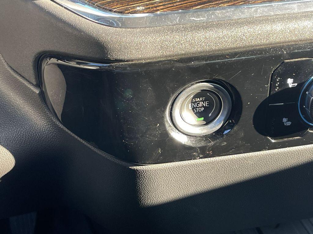 used 2023 GMC Sierra 1500 car, priced at $38,995