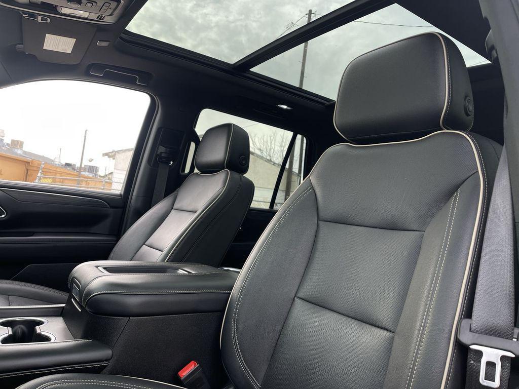 used 2023 GMC Yukon car, priced at $52,899