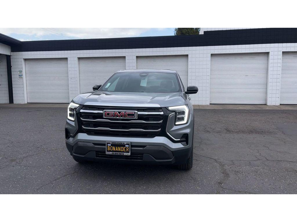 new 2025 GMC Terrain car, priced at $32,390