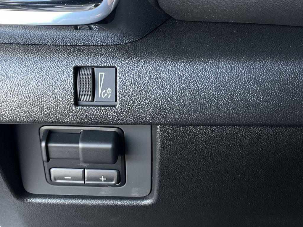 new 2025 GMC Canyon car, priced at $44,830