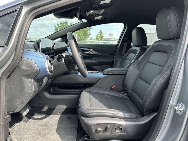 new 2025 Chevrolet Equinox EV car, priced at $37,095