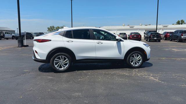 new 2025 Buick Envista car, priced at $23,839