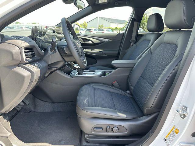 new 2025 Buick Envista car, priced at $23,839