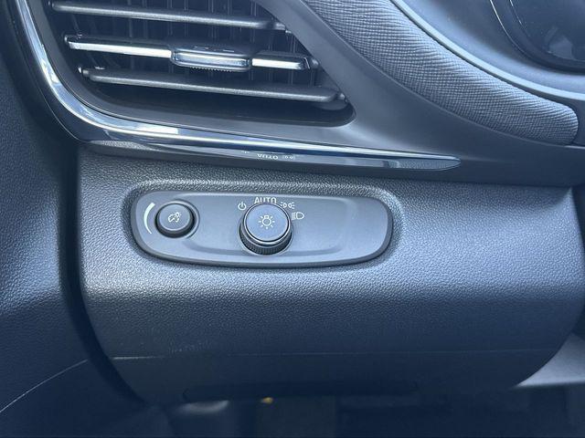 new 2025 Buick Envista car, priced at $23,839