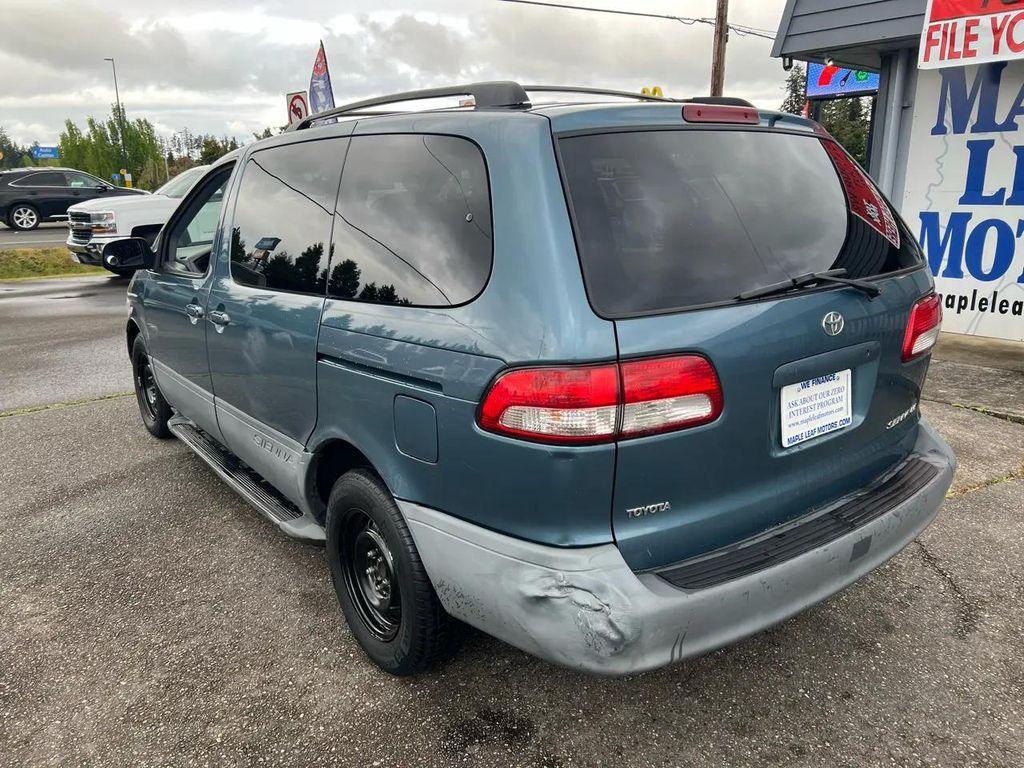 used 2002 Toyota Sienna car, priced at $3,999