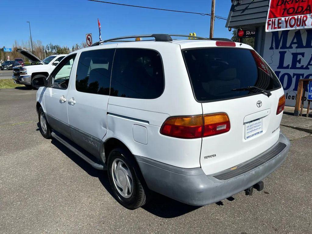 used 2000 Toyota Sienna car, priced at $2,999