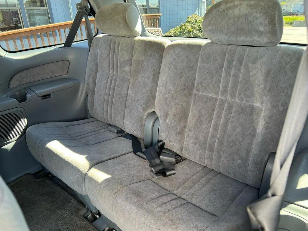 used 2000 Toyota Sienna car, priced at $2,999