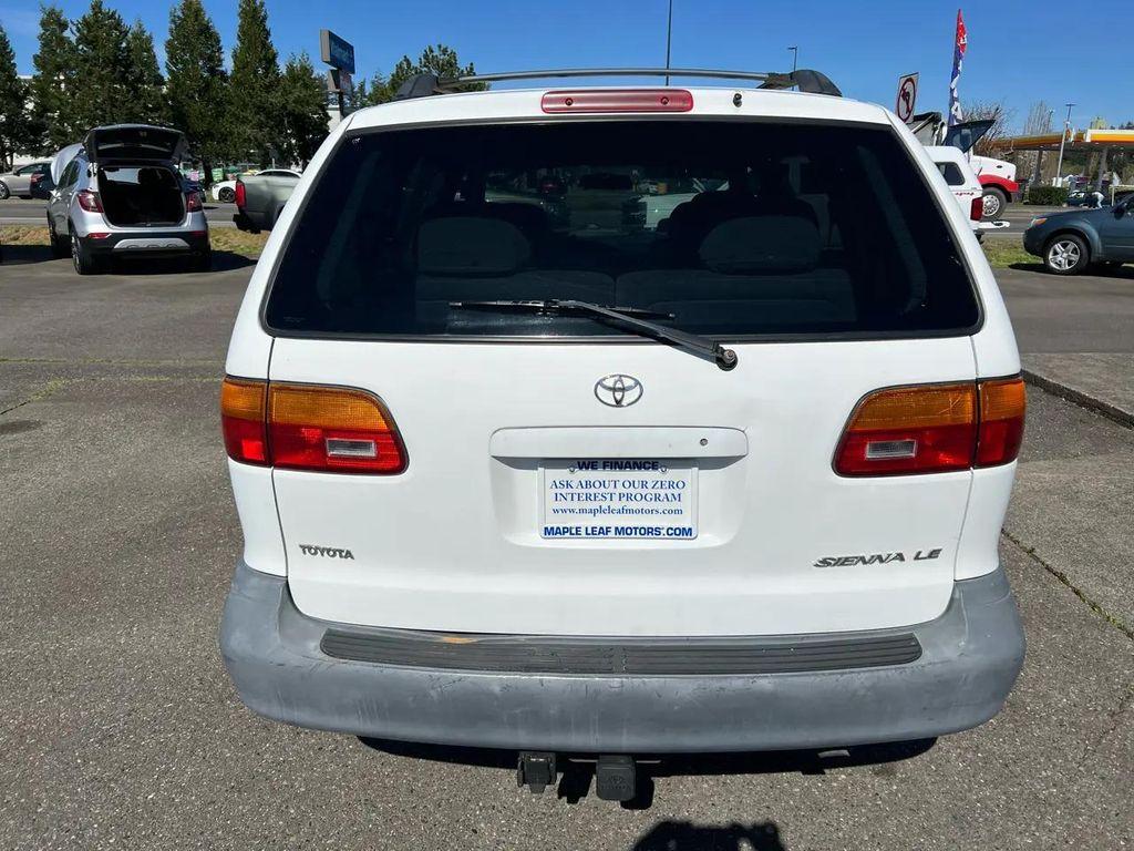 used 2000 Toyota Sienna car, priced at $2,999