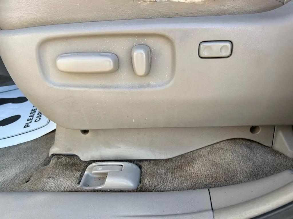 used 2006 Toyota Sienna car, priced at $5,999