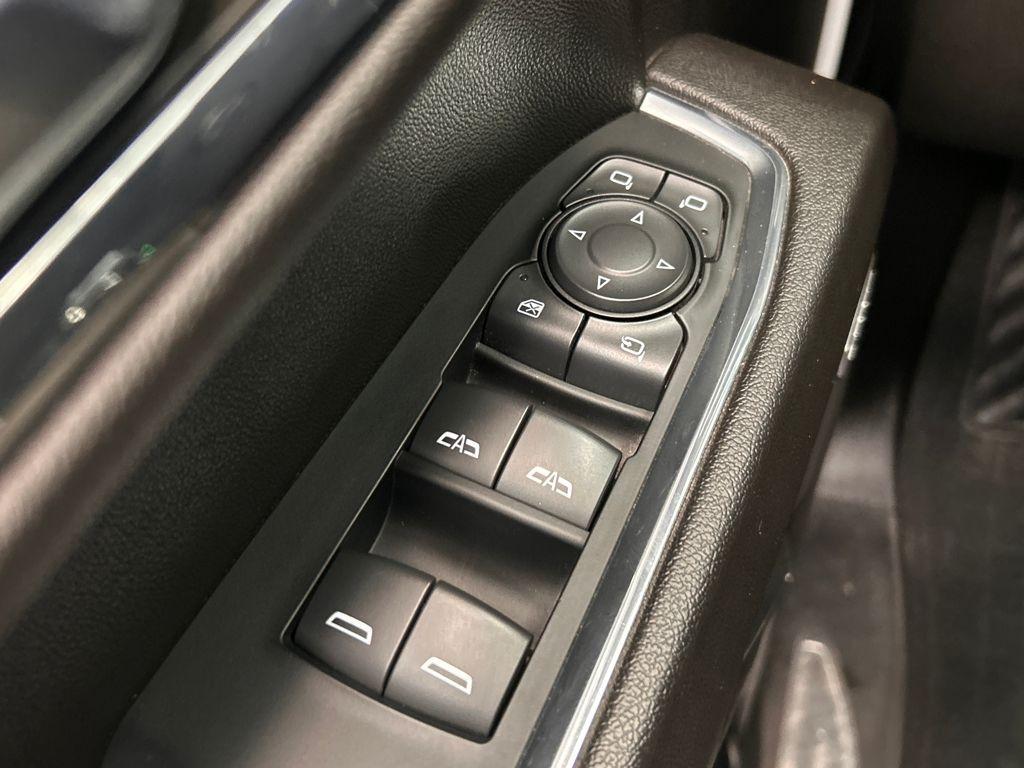 used 2023 GMC Sierra 1500 car, priced at $43,900