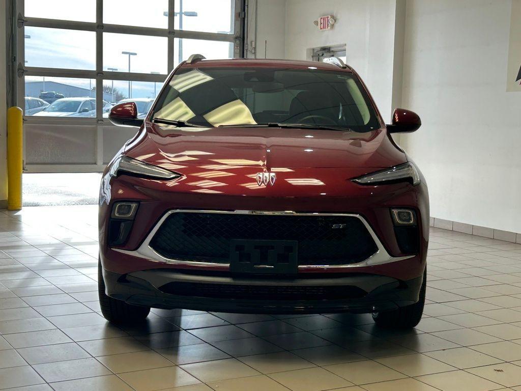 used 2025 Buick Encore GX car, priced at $22,900