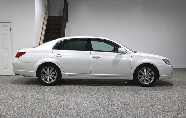 used 2005 Toyota Avalon car, priced at $4,995