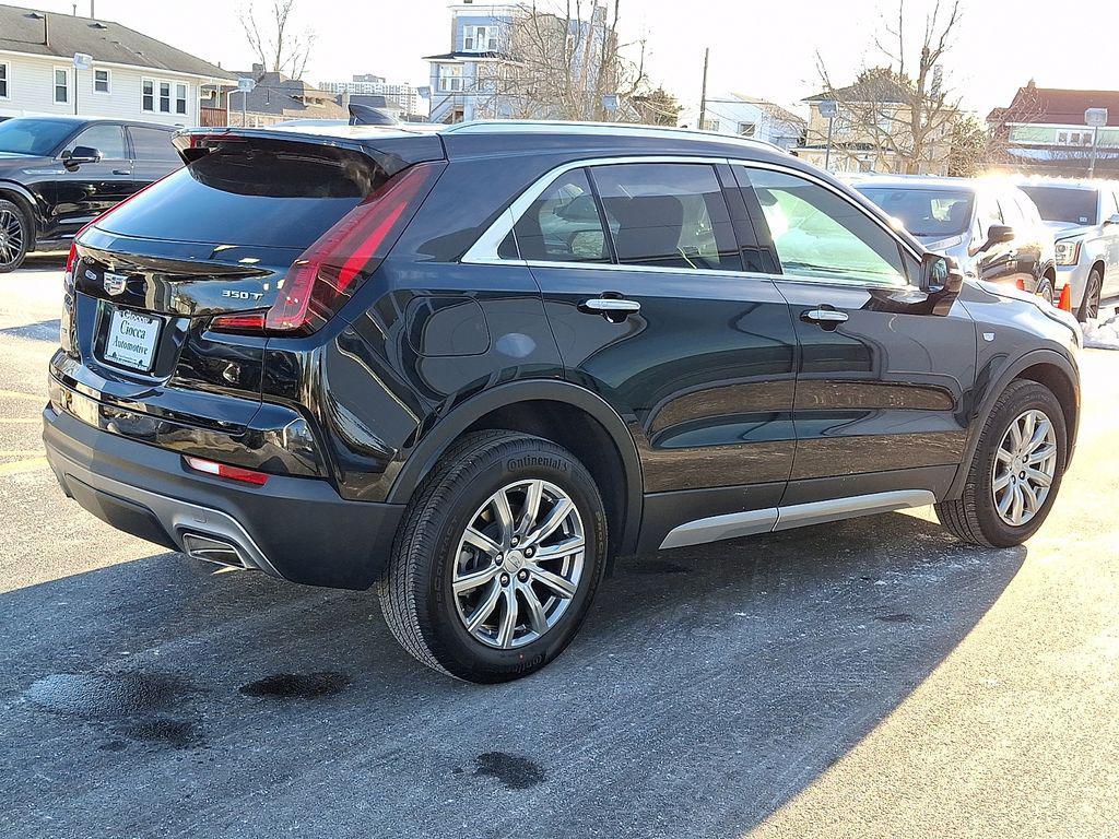used 2022 Cadillac XT4 car, priced at $24,900