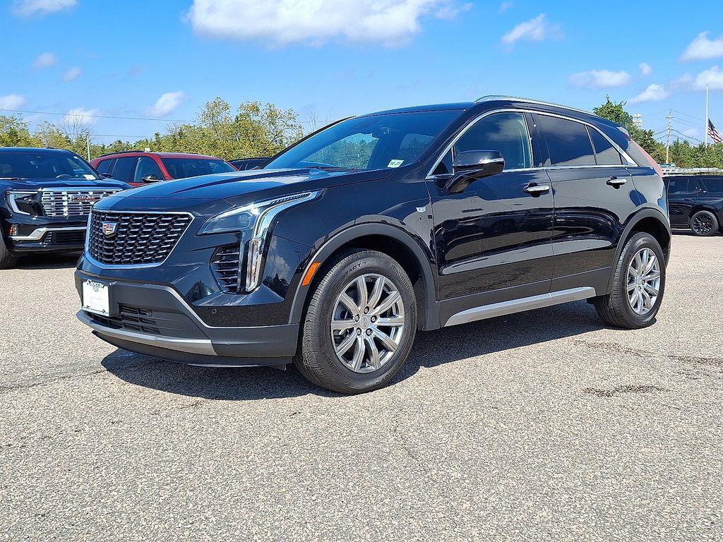 used 2022 Cadillac XT4 car, priced at $25,998