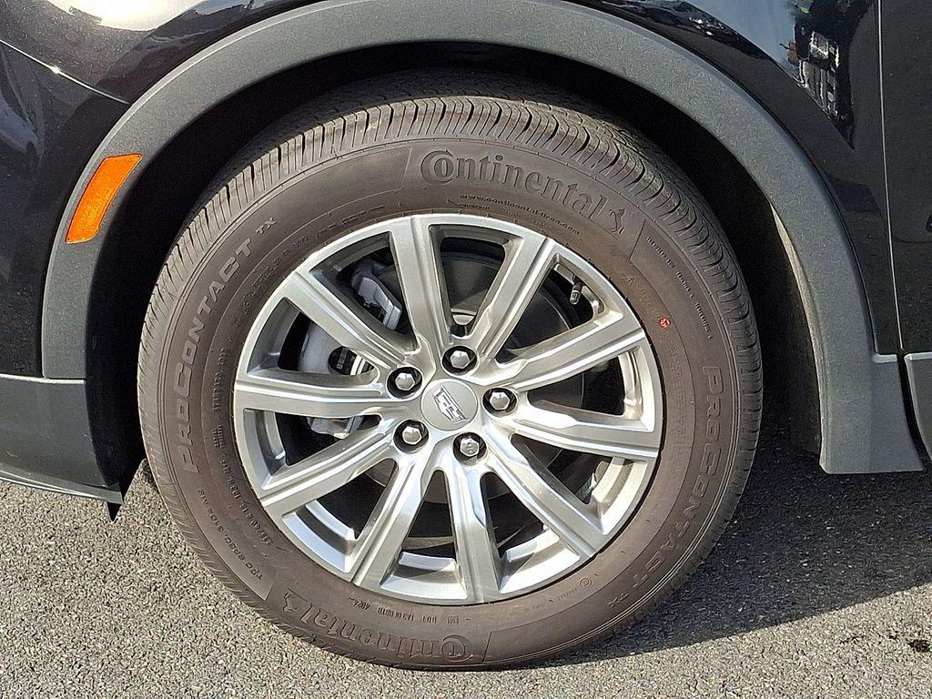 used 2022 Cadillac XT4 car, priced at $24,900