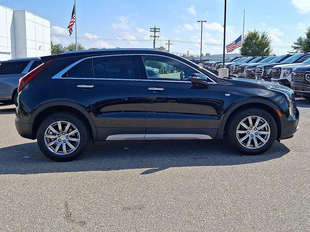 used 2022 Cadillac XT4 car, priced at $24,500
