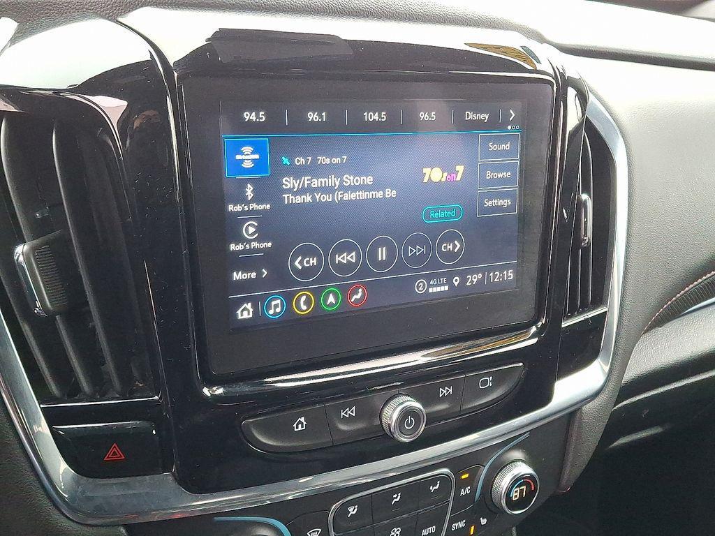 used 2023 Chevrolet Traverse car, priced at $29,900