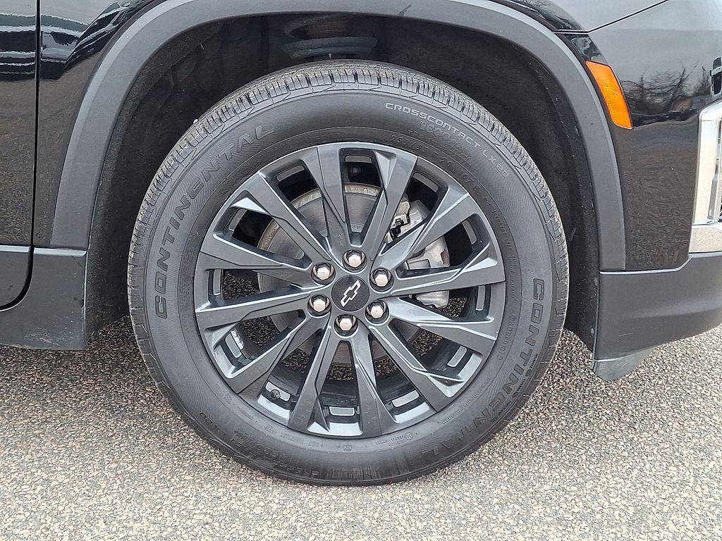 used 2023 Chevrolet Traverse car, priced at $29,900