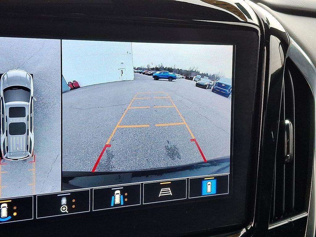 used 2023 Chevrolet Traverse car, priced at $29,900