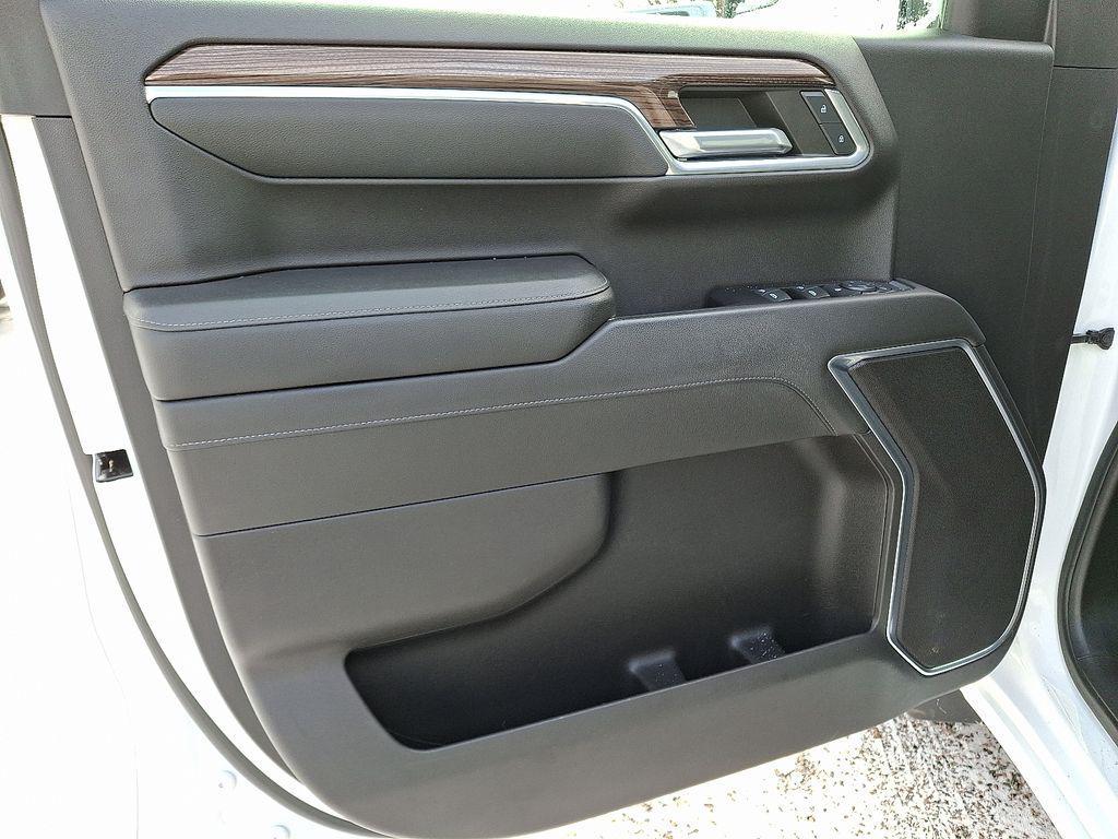 used 2022 Chevrolet Silverado 1500 car, priced at $35,900