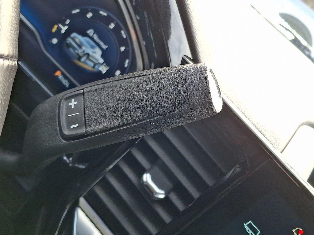 used 2022 Chevrolet Silverado 1500 car, priced at $35,900