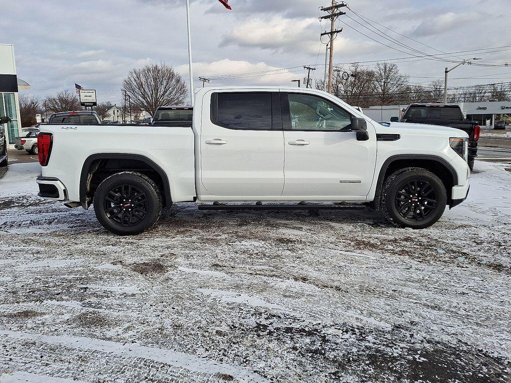 used 2022 GMC Sierra 1500 car, priced at $40,890