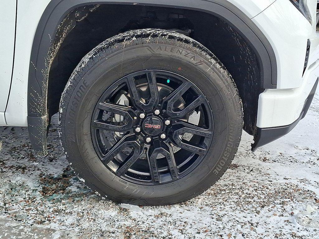 used 2022 GMC Sierra 1500 car, priced at $40,890