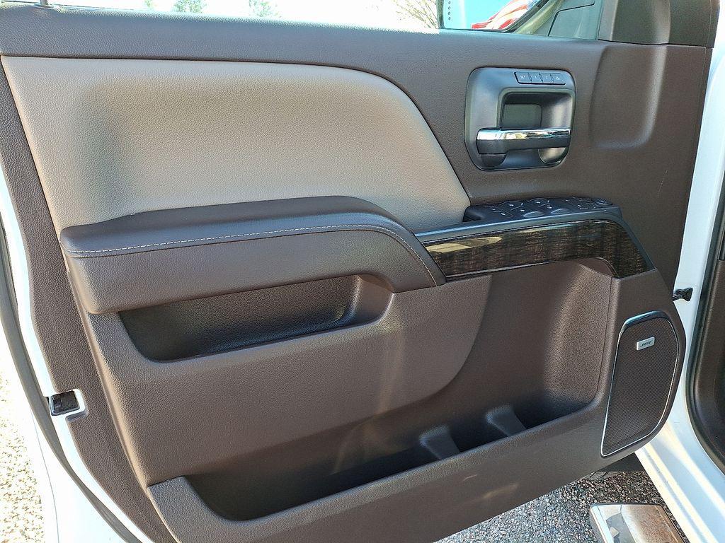 used 2016 GMC Sierra 2500 car, priced at $38,000