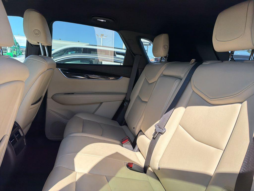 used 2017 Cadillac XT5 car, priced at $12,455