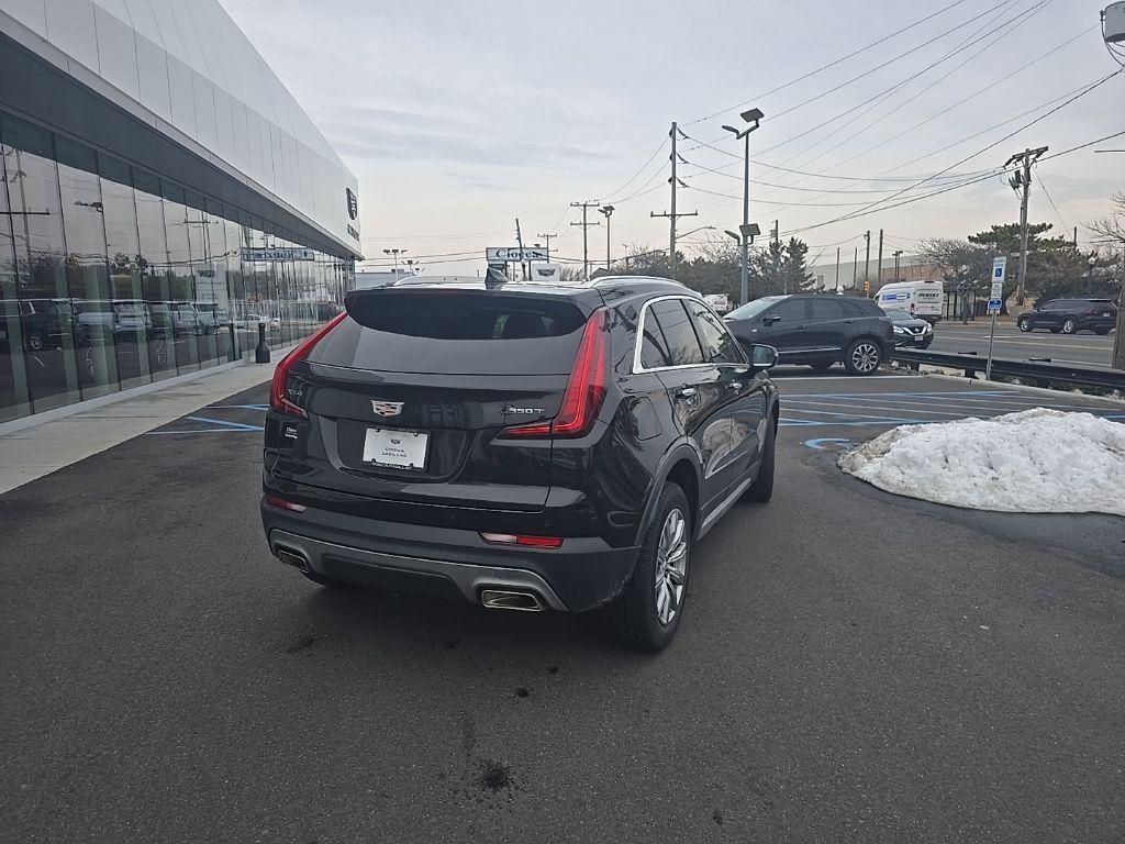 used 2022 Cadillac XT4 car, priced at $24,495