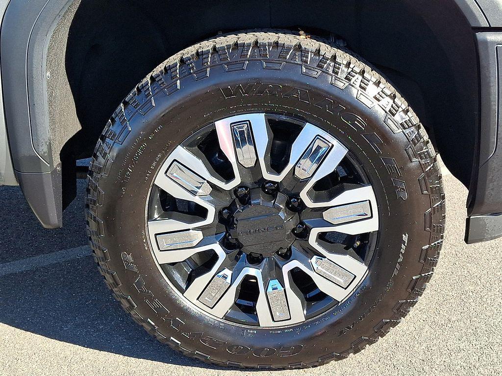 used 2024 GMC Sierra 2500 car, priced at $68,743