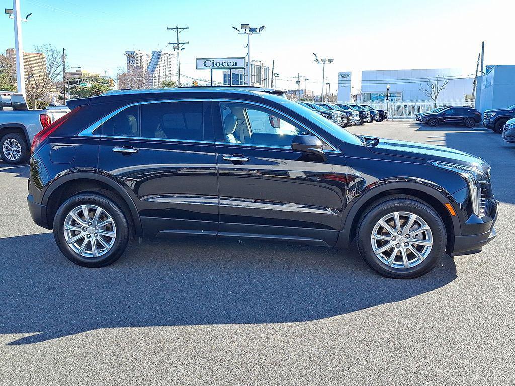 used 2021 Cadillac XT4 car, priced at $23,588