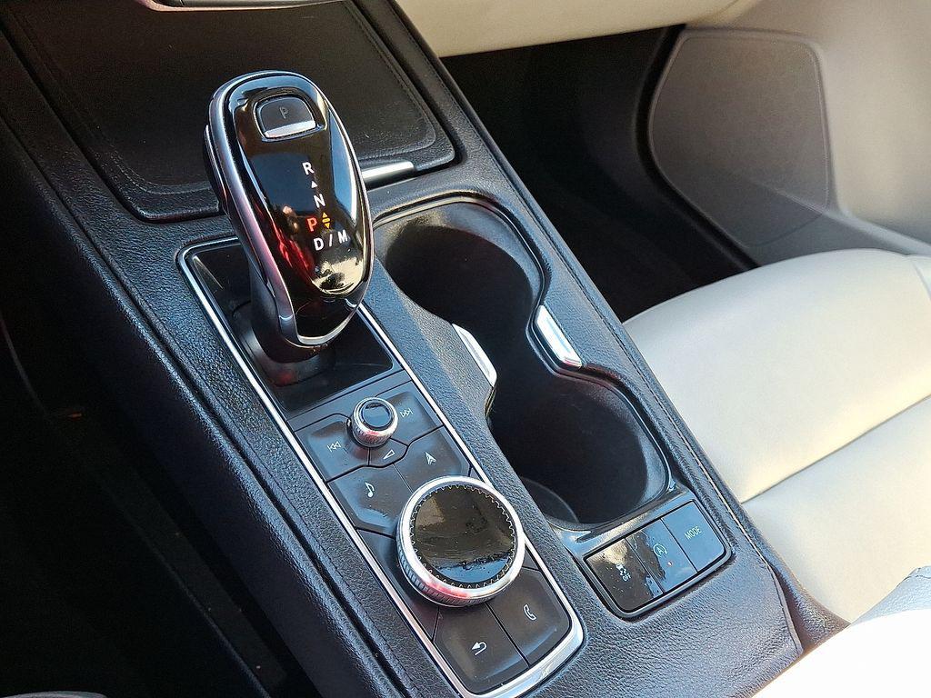 used 2021 Cadillac XT4 car, priced at $23,588