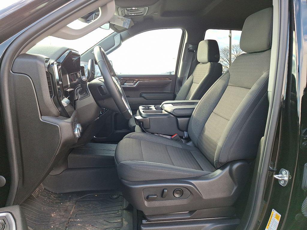 used 2024 GMC Sierra 1500 car, priced at $45,300